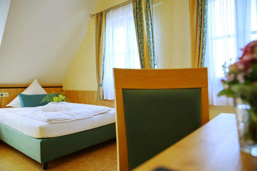 Landhotel Villa Moritz garni Oberahr Esterno foto