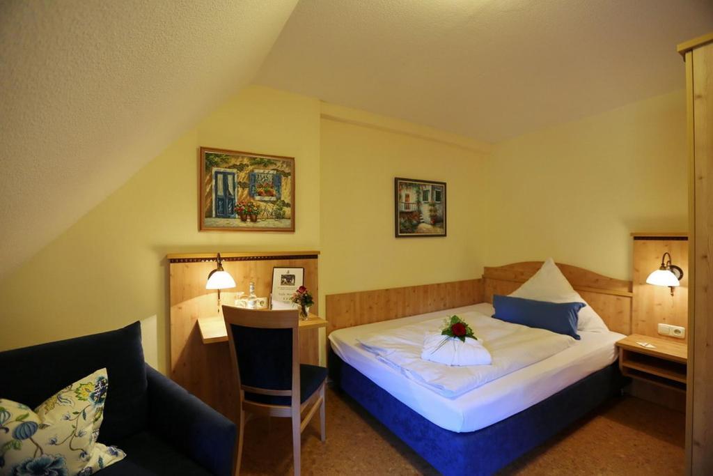Landhotel Villa Moritz garni Oberahr Camera foto