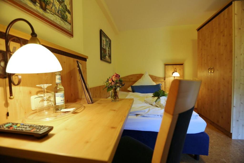 Landhotel Villa Moritz garni Oberahr Camera foto