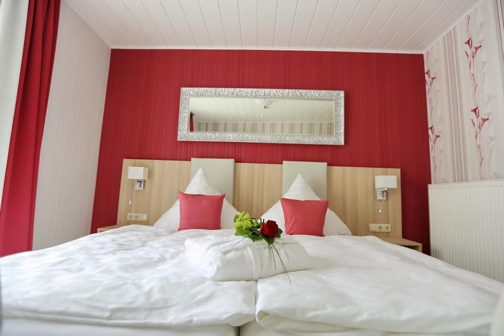 Landhotel Villa Moritz garni Oberahr Camera foto