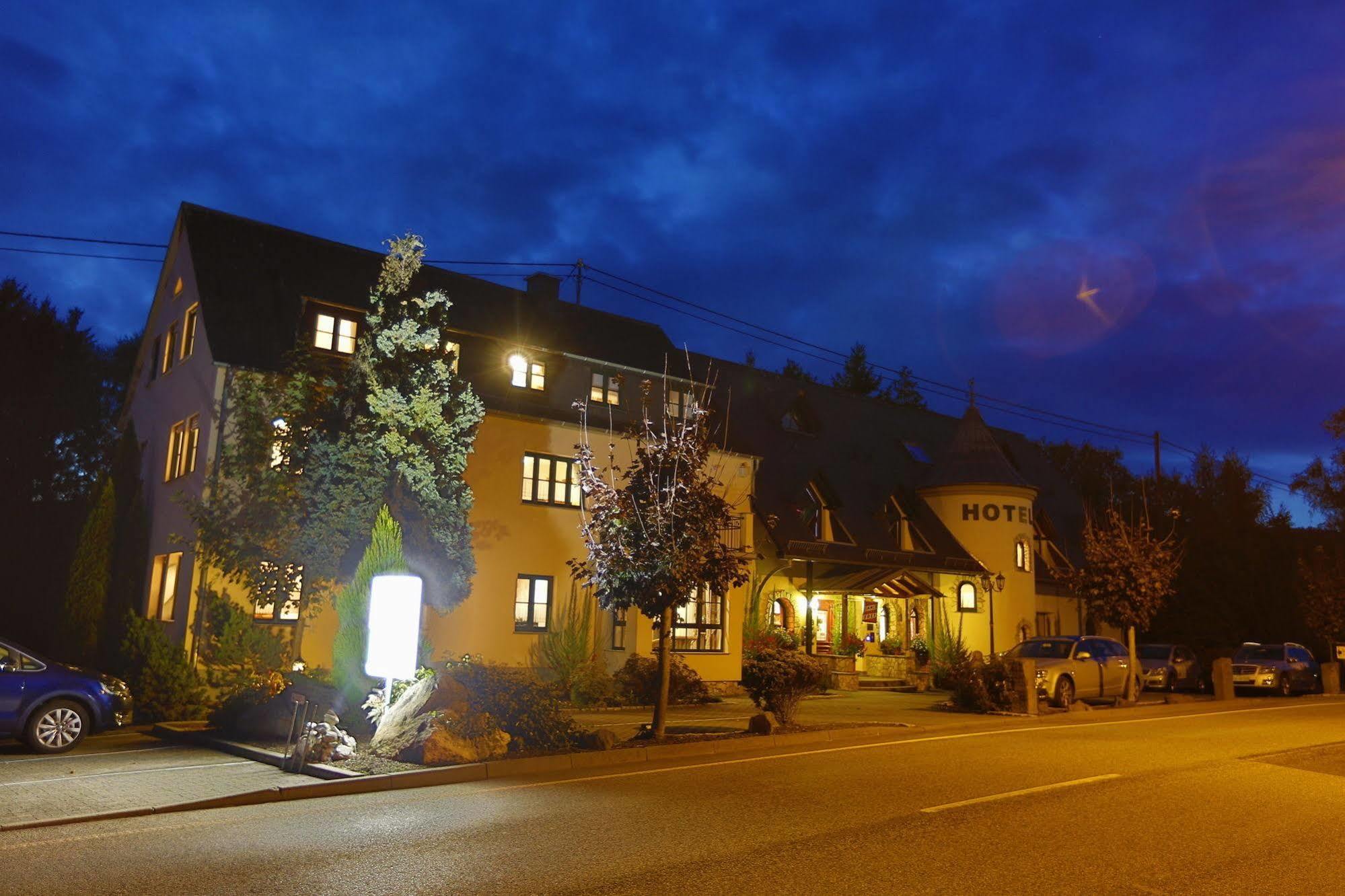 Landhotel Villa Moritz garni Oberahr Esterno foto