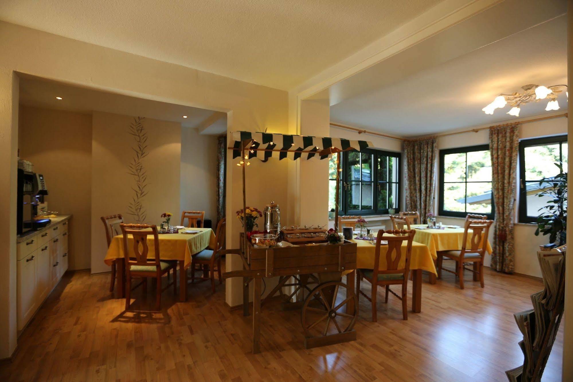 Landhotel Villa Moritz garni Oberahr Esterno foto
