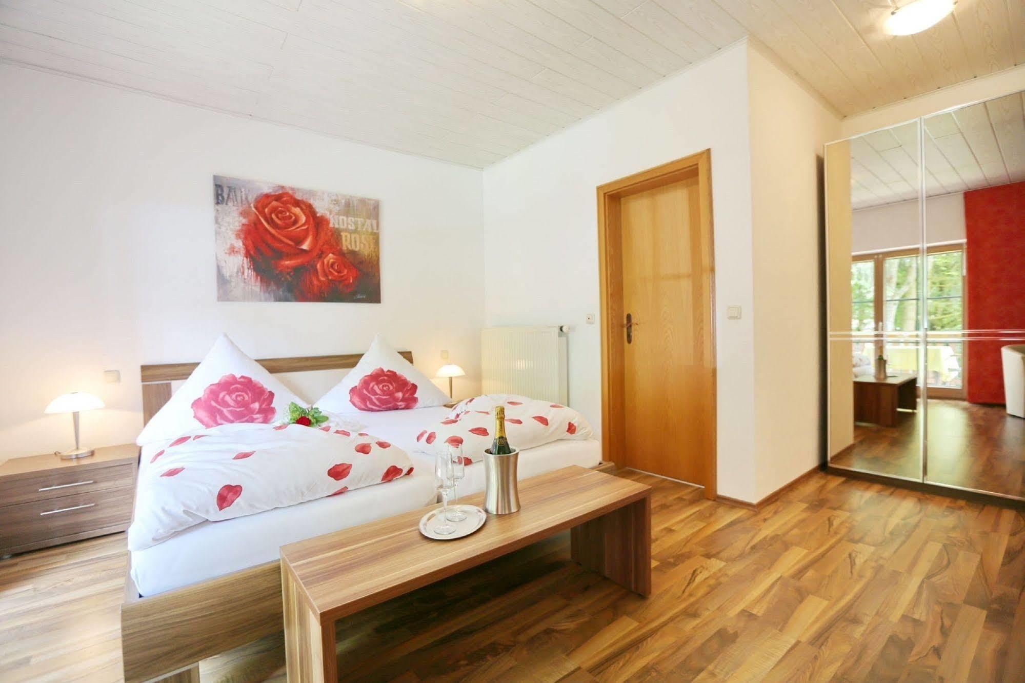 Landhotel Villa Moritz garni Oberahr Esterno foto